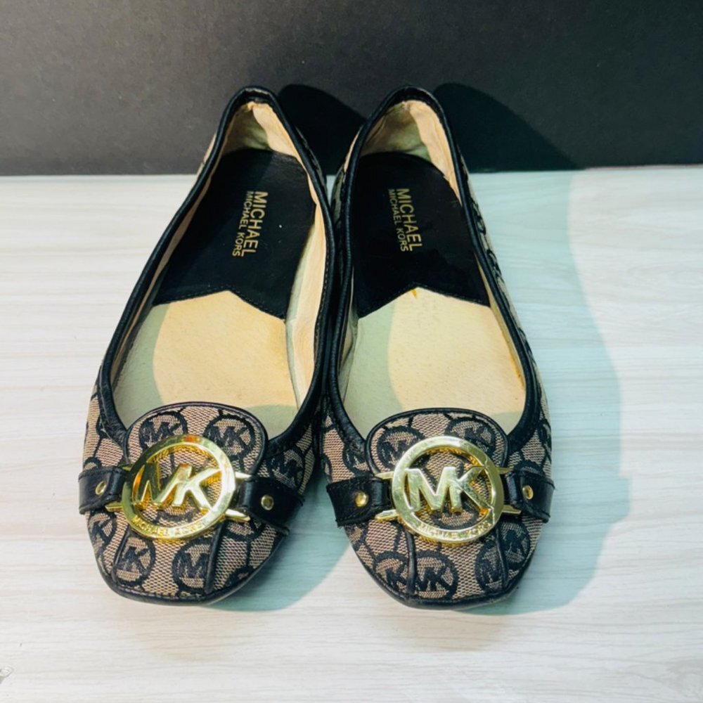 Michael KORS Black Shoes Flat AB12E Size 6
